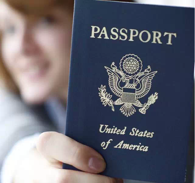 美国留学如何快速办理护照？